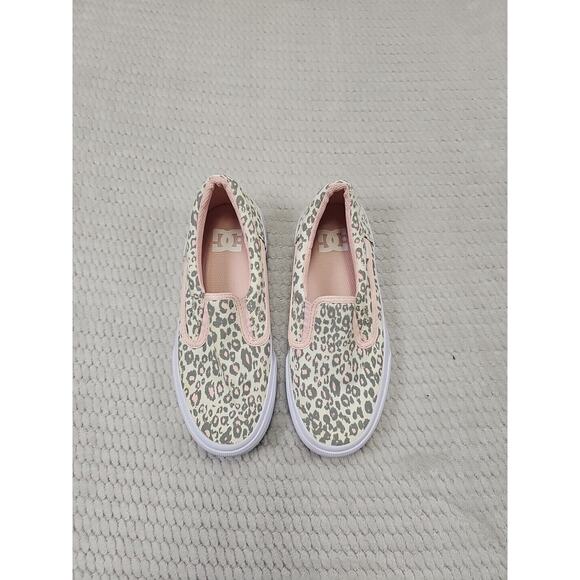 DC Shoes Girls Size 4 Animal Print Trase Slip On Sneaker - Picture 1 of 9